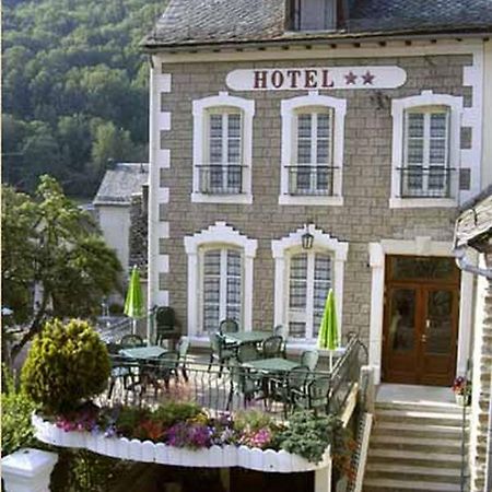 Hotel Des Voyageurs Saint-Chély-dʼAubrac Esterno foto